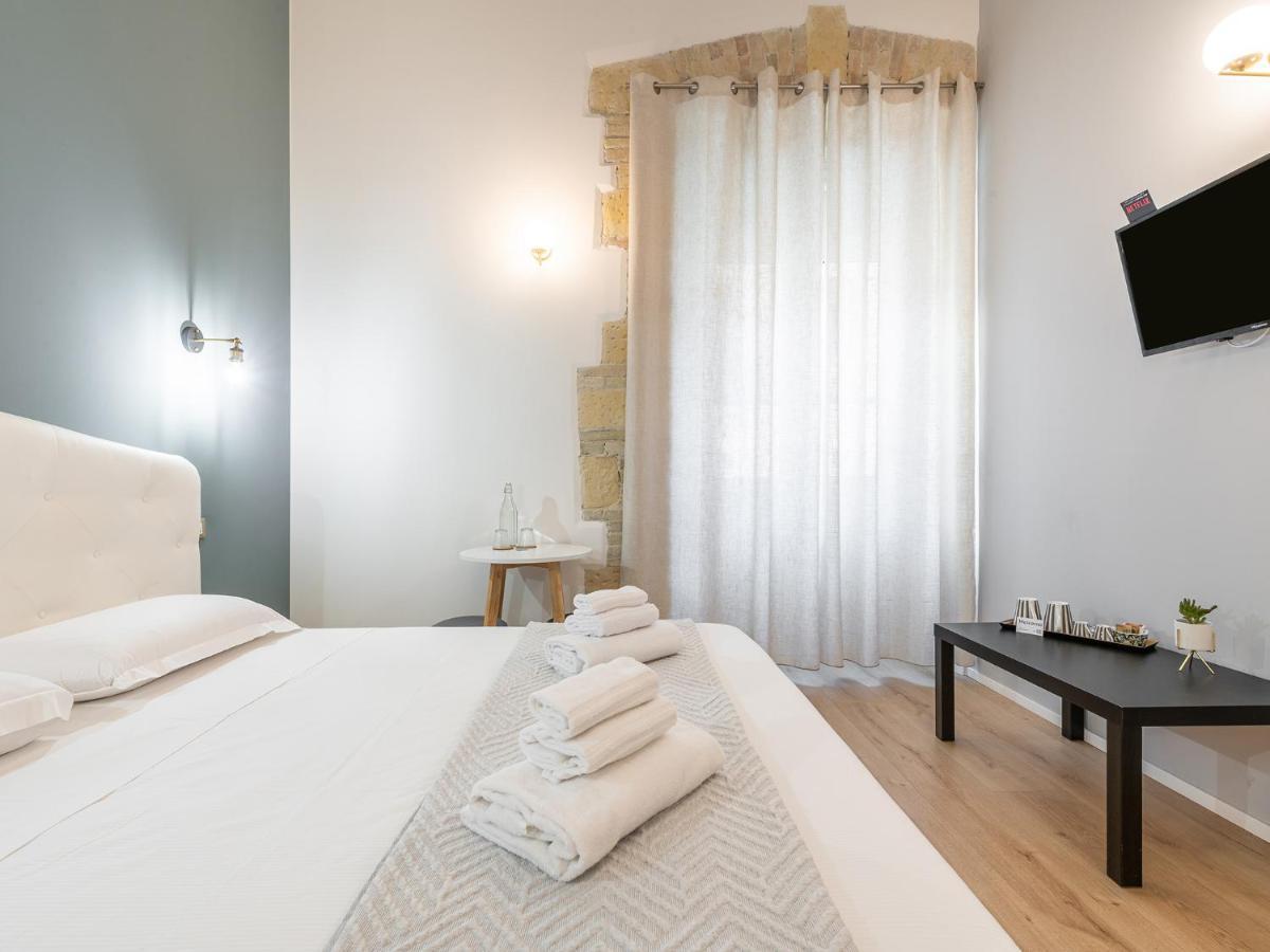 Orma Design Rooms Cagliari Eksteriør billede