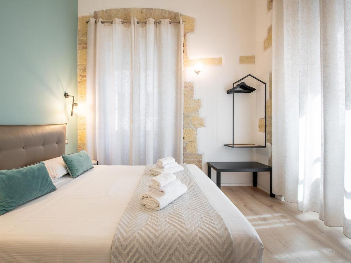 Orma Design Rooms Cagliari Eksteriør billede