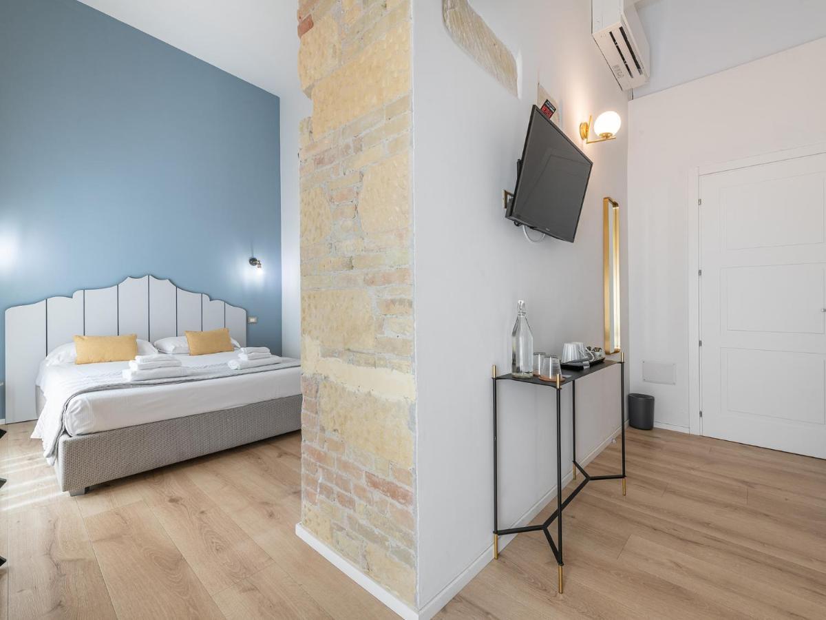 Orma Design Rooms Cagliari Eksteriør billede