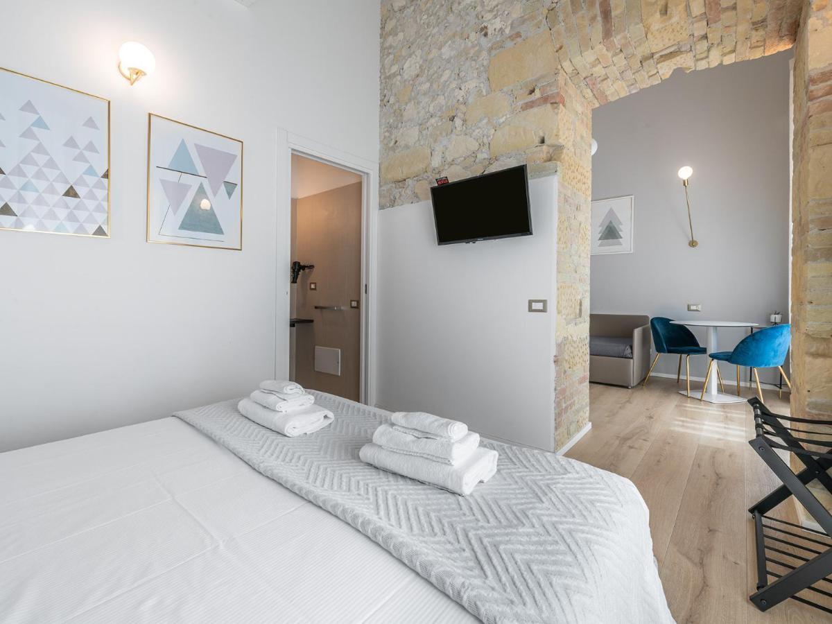 Orma Design Rooms Cagliari Eksteriør billede